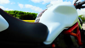 Monster821_Tourensitzbank