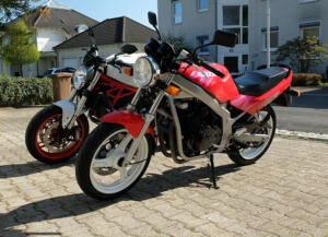 SuzukiGS400_Ducati821